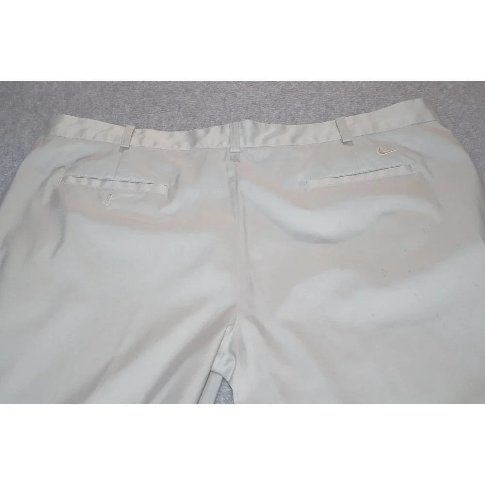 Nike Golf Pants Mens 42x32 Khaki Dri-Fit Flat Performance Chino Polyester **